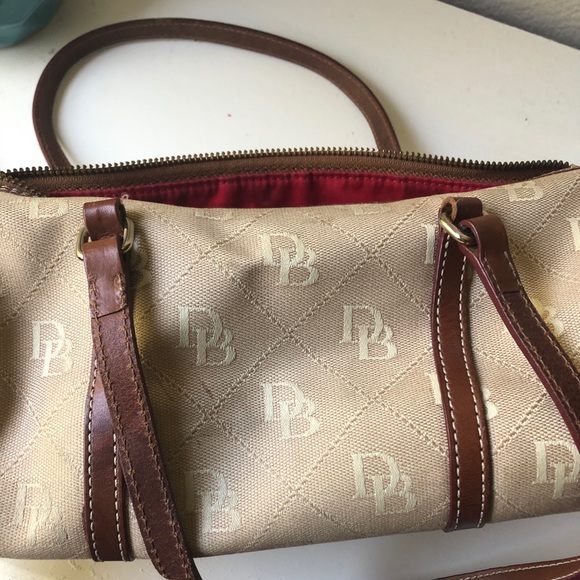 Tan Dooney and Bourke monogram shoulder bag purse - Picture 6 of 6